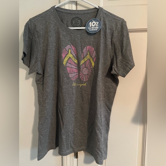 Life Is Good Tops - Life Is Good SS Tee Classic Fit Tee FLIP FLOPS Large Heather Gray NWT